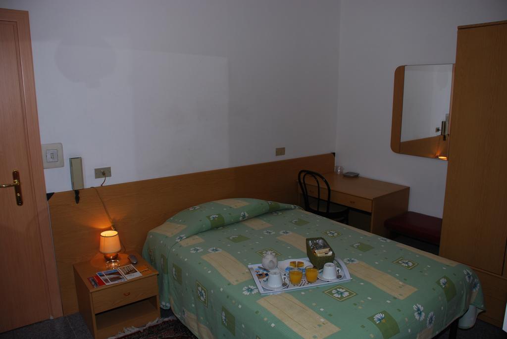 Hotel Major Gênes Extérieur photo