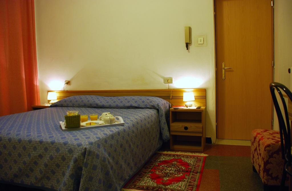 Hotel Major Gênes Extérieur photo
